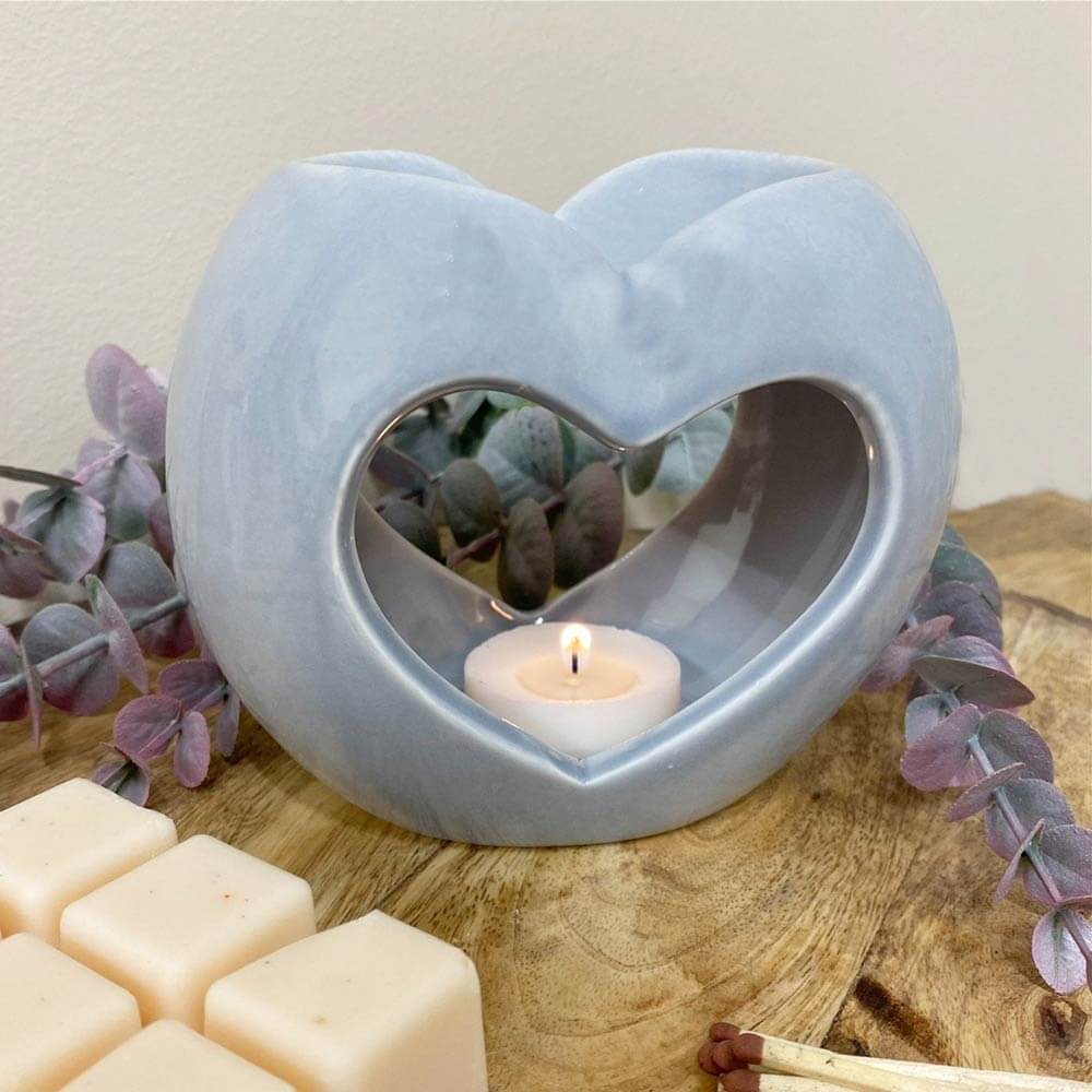 Oil or Wax Warmer with Grey Heart Design